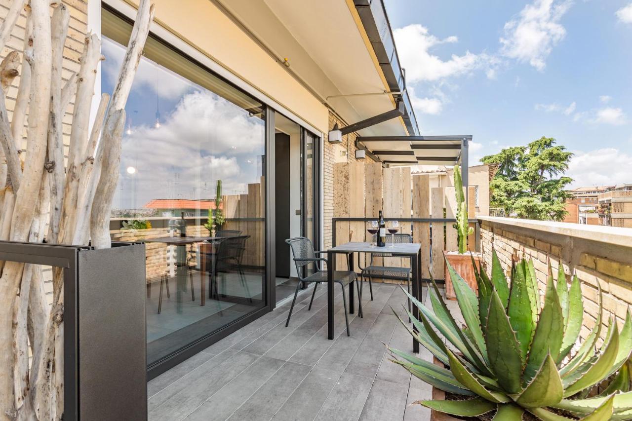 Rome As You Feel - Vatican Terrace Apartments With View Bagian luar foto